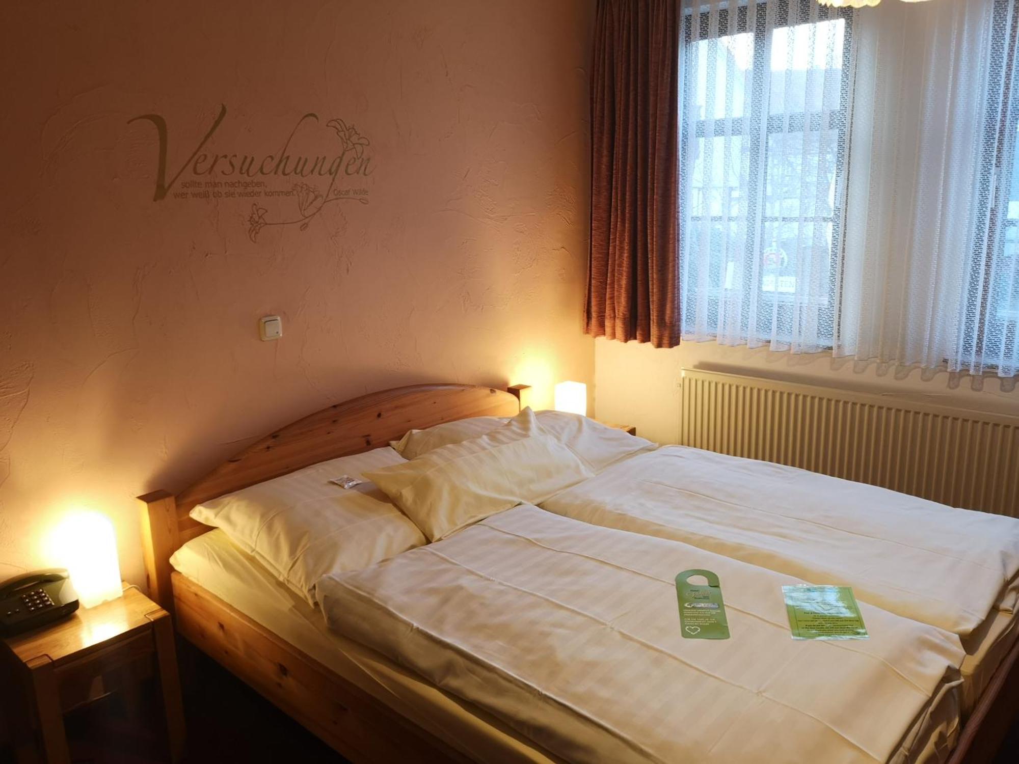 Hotel Goldflair Am Rathaus Korbach Exterior foto